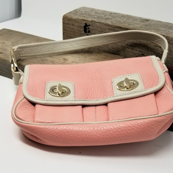 Antonio Melani Pink Leather Purse Gold Hardware - Picture 5 of 6